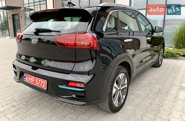 Позашляховик / Кросовер Kia Niro 2021 в 