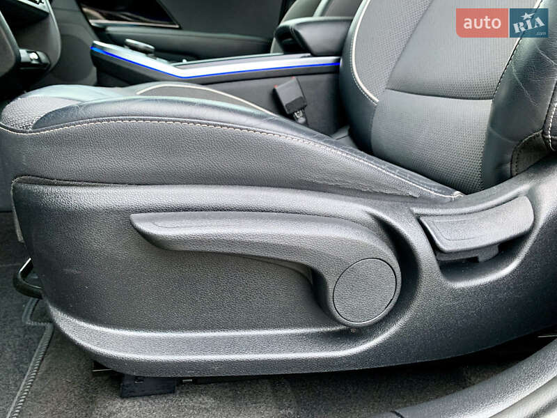 Позашляховик / Кросовер Kia Niro 2021 в Тернополі