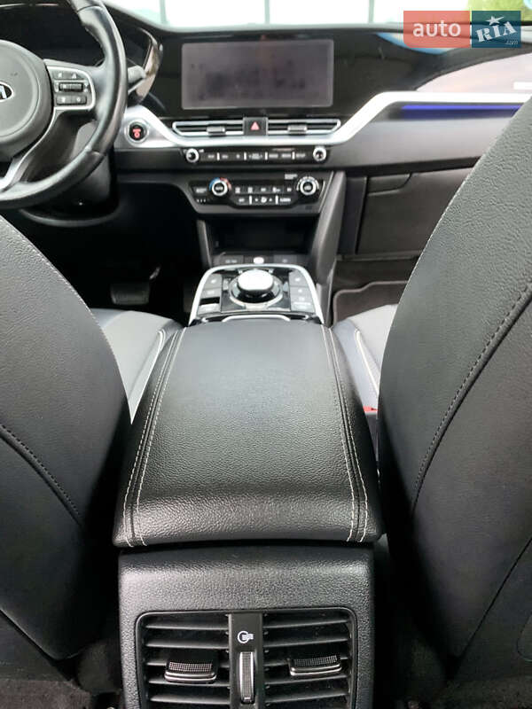 Позашляховик / Кросовер Kia Niro 2021 в Тернополі