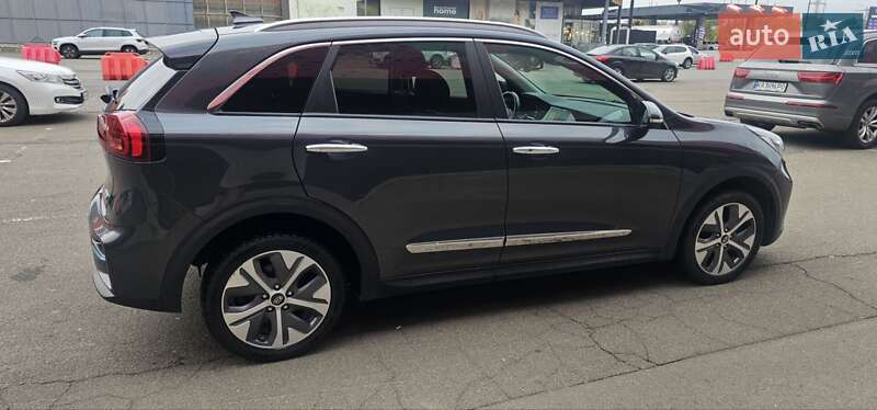 Позашляховик / Кросовер Kia Niro 2021 в Києві