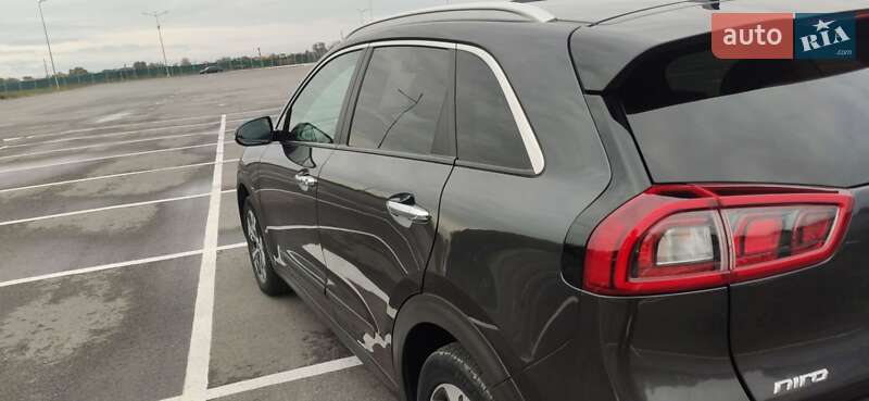 Позашляховик / Кросовер Kia Niro 2019 в Дніпрі фото 13 Позашляховик / Кросовер Kia Niro 2019 в Дніпрі