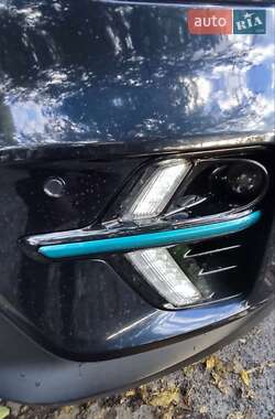 Внедорожник / Кроссовер Kia Niro 2020 в 