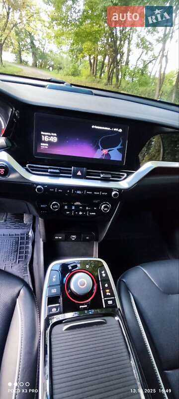 Позашляховик / Кросовер Kia Niro 2020 в Городку