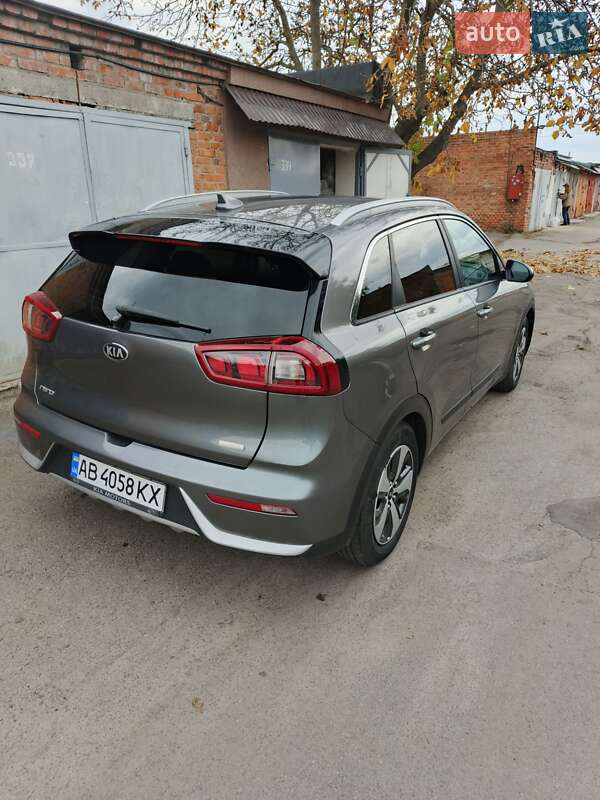 Внедорожник / Кроссовер Kia Niro 2017 в Виннице фото 3 Внедорожник / Кроссовер Kia Niro 2017 в Виннице