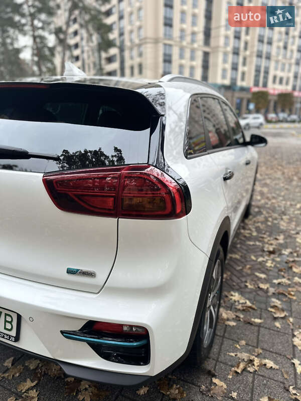 Внедорожник / Кроссовер Kia Niro 2020 в Ирпене