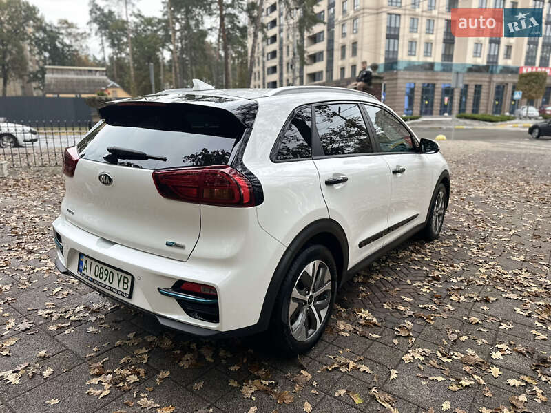 Внедорожник / Кроссовер Kia Niro 2020 в Ирпене