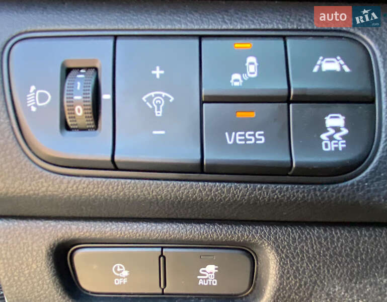 Внедорожник / Кроссовер Kia Niro 2019 в Ровно фото 20 Внедорожник / Кроссовер Kia Niro 2019 в Ровно