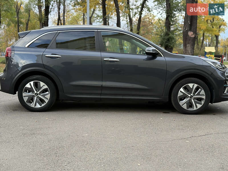 Внедорожник / Кроссовер Kia Niro 2020 в Кривом Роге