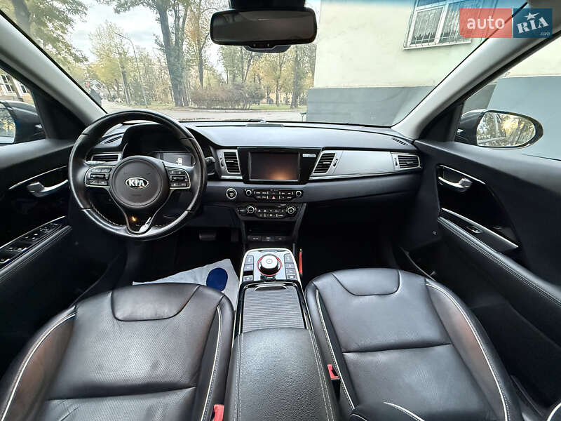 Внедорожник / Кроссовер Kia Niro 2020 в Кривом Роге