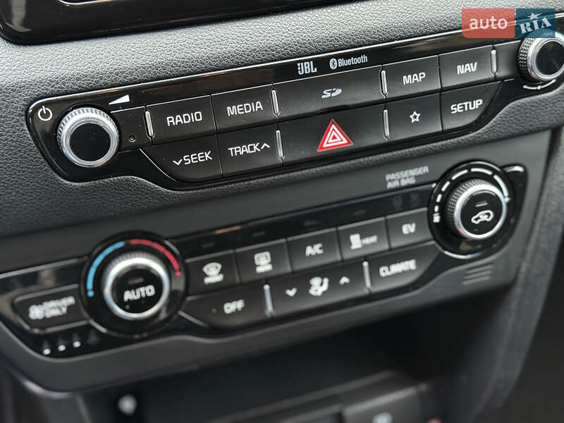 Внедорожник / Кроссовер Kia Niro 2020 в Кривом Роге