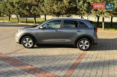 Позашляховик / Кросовер Kia Niro 2018 в  фото 8 Позашляховик / Кросовер Kia Niro 2018 в