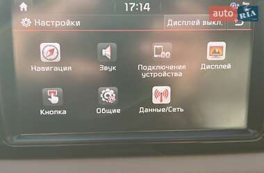 Позашляховик / Кросовер Kia Niro 2018 в  фото 34 Позашляховик / Кросовер Kia Niro 2018 в