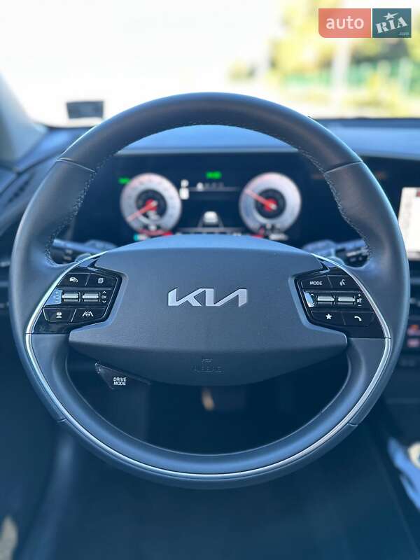 Внедорожник / Кроссовер Kia Niro 2024 в Белогородке