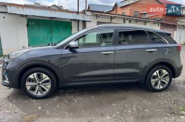 Внедорожник / Кроссовер Kia Niro 2019 в Стебнику