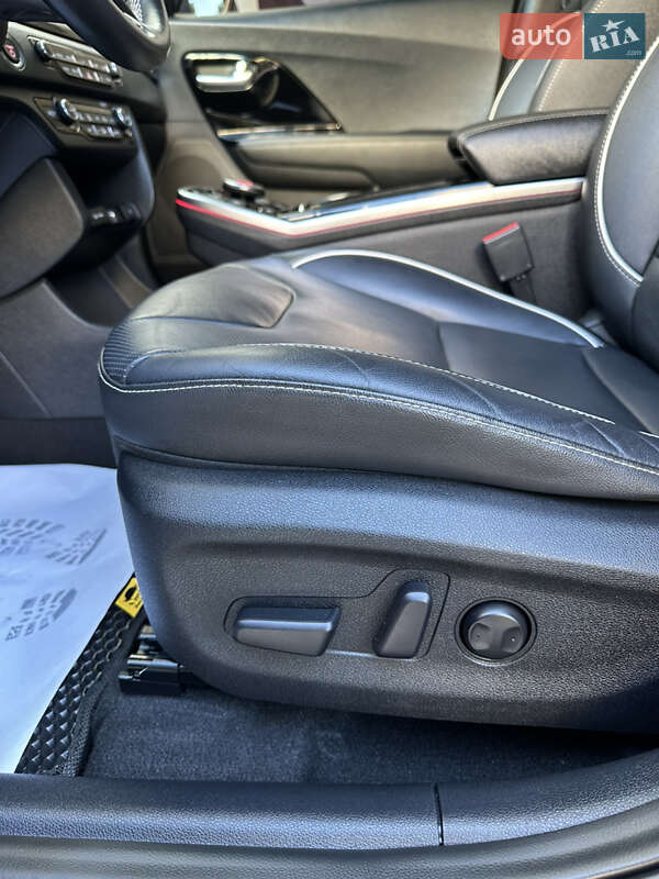 Позашляховик / Кросовер Kia Niro 2019 в Івано-Франківську