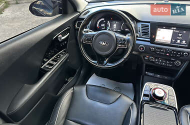 Позашляховик / Кросовер Kia Niro 2019 в 