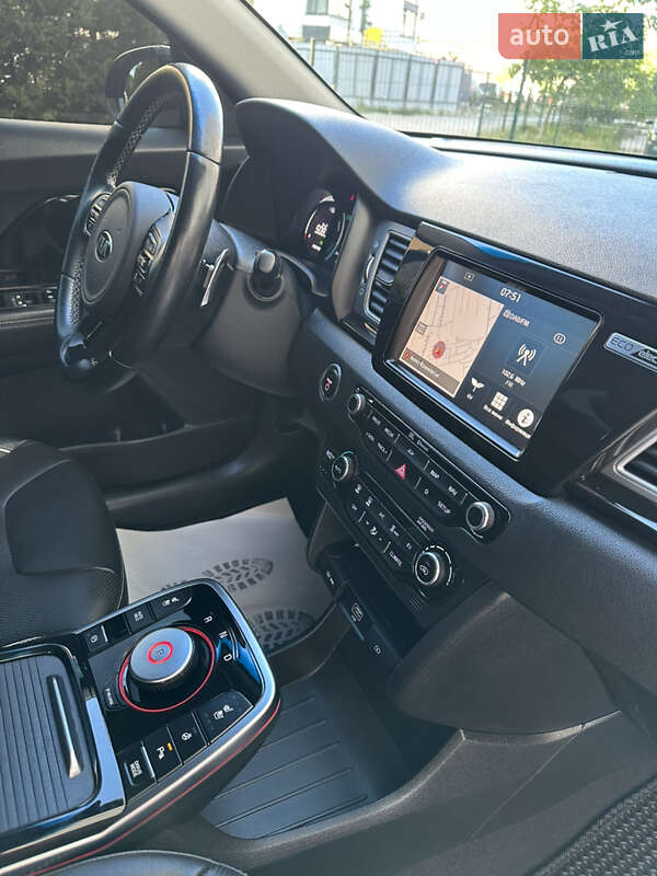 Позашляховик / Кросовер Kia Niro 2019 в Івано-Франківську
