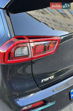 Позашляховик / Кросовер Kia Niro 2019 в 