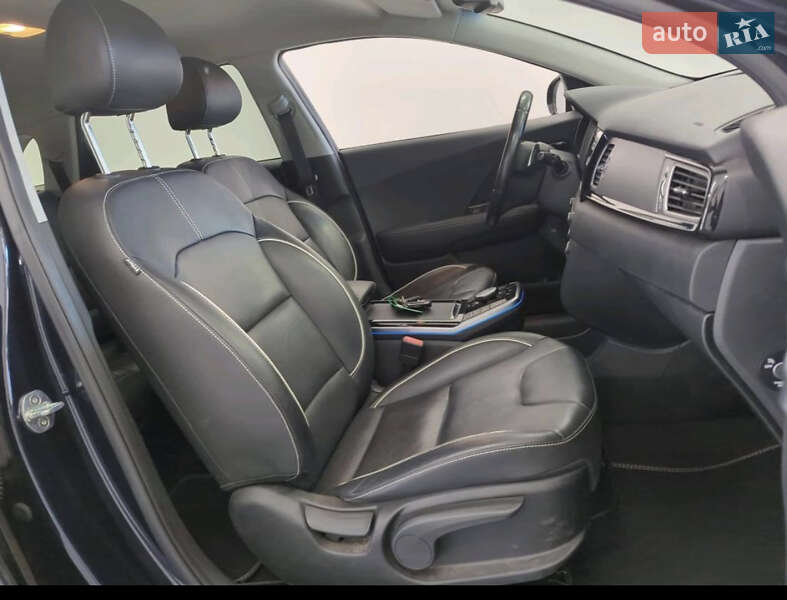 Позашляховик / Кросовер Kia Niro 2019 в Івано-Франківську