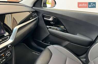 Внедорожник / Кроссовер Kia Niro 2021 в 