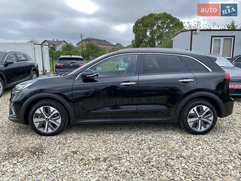Внедорожник / Кроссовер Kia Niro 2020 в Львове фото 12 Внедорожник / Кроссовер Kia Niro 2020 в Львове