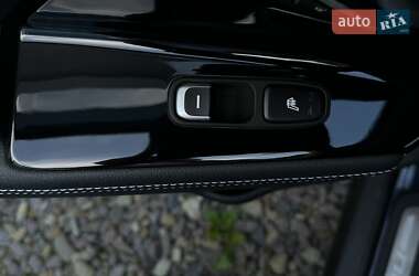 Внедорожник / Кроссовер Kia Niro 2022 в 