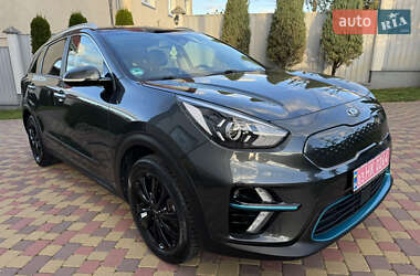 Внедорожник / Кроссовер Kia Niro 2021 в 