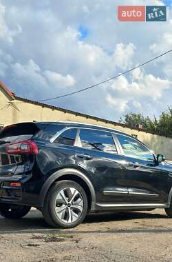 Внедорожник / Кроссовер Kia Niro 2019 в 
