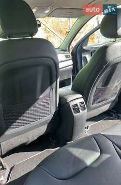 Внедорожник / Кроссовер Kia Niro 2019 в 