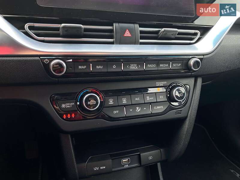 Позашляховик / Кросовер Kia Niro 2020 в Львові фото 17 Позашляховик / Кросовер Kia Niro 2020 в Львові