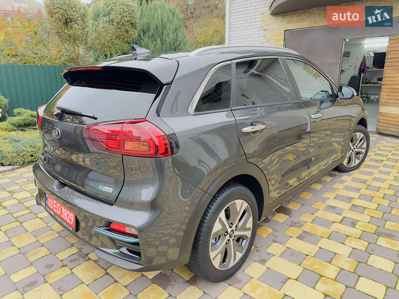 Позашляховик / Кросовер Kia Niro 2021 в Козятині