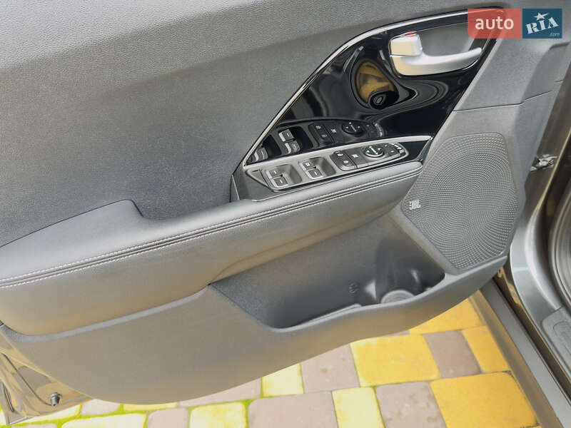 Позашляховик / Кросовер Kia Niro 2021 в Козятині