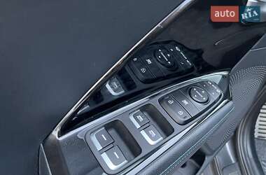 Внедорожник / Кроссовер Kia Niro 2022 в 