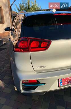 Внедорожник / Кроссовер Kia Niro 2019 в 