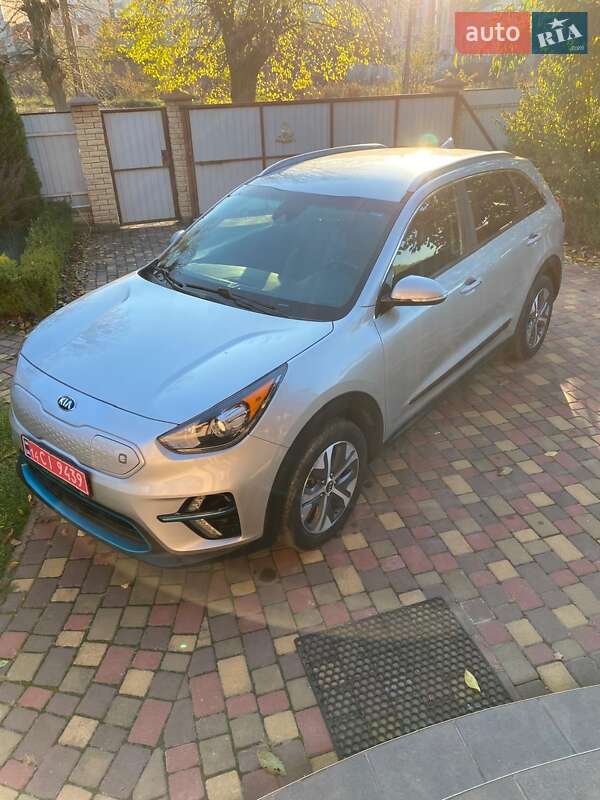 Внедорожник / Кроссовер Kia Niro 2019 в 