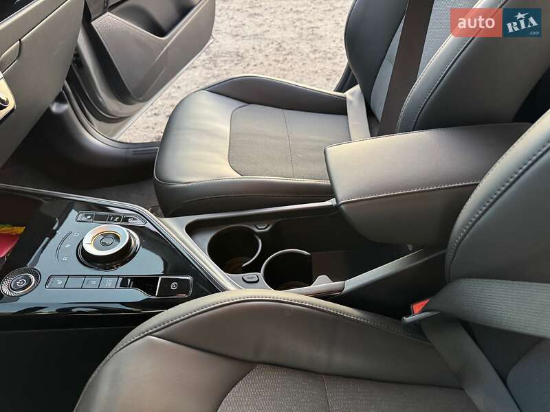 Внедорожник / Кроссовер Kia Niro 2023 в Тернополе
