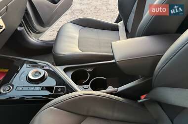 Внедорожник / Кроссовер Kia Niro 2023 в 