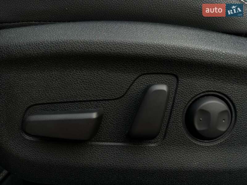 Позашляховик / Кросовер Kia Niro 2020 в Львові фото 2 Позашляховик / Кросовер Kia Niro 2020 в Львові