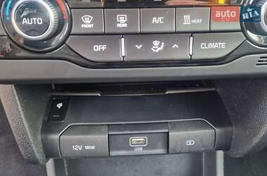 Внедорожник / Кроссовер Kia Niro 2019 в 
