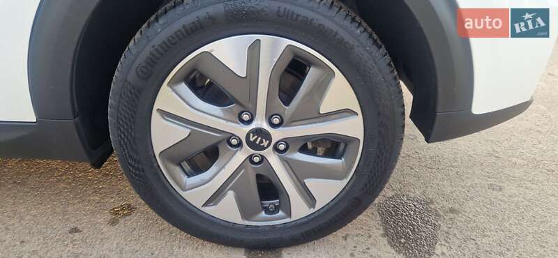 Внедорожник / Кроссовер Kia Niro 2019 в Дубно фото 34 Внедорожник / Кроссовер Kia Niro 2019 в Дубно