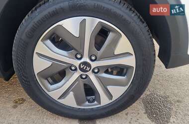 Внедорожник / Кроссовер Kia Niro 2019 в 