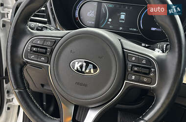 Внедорожник / Кроссовер Kia Niro 2020 в 