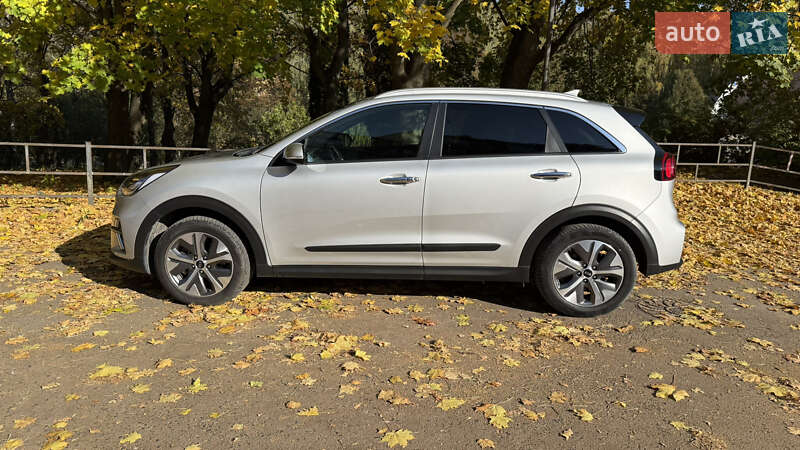 Внедорожник / Кроссовер Kia Niro 2020 в Тернополе
