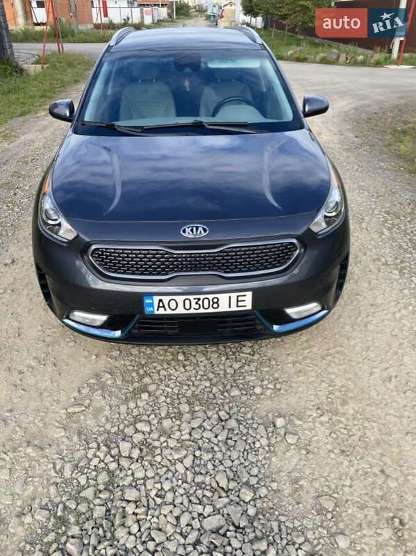 Позашляховик / Кросовер Kia Niro 2018 в Ужгороді