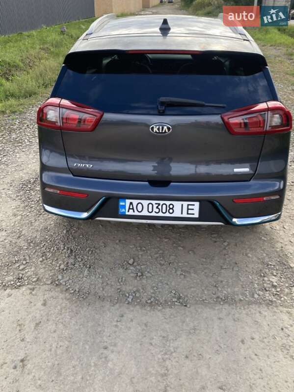 Позашляховик / Кросовер Kia Niro 2018 в Ужгороді