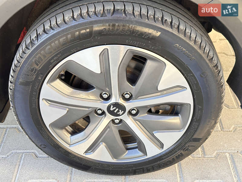 Позашляховик / Кросовер Kia Niro 2020 в Тернополі фото 21 Позашляховик / Кросовер Kia Niro 2020 в Тернополі