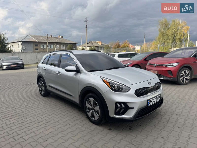 Позашляховик / Кросовер Kia Niro 2020 в Луцьку фото 3 Позашляховик / Кросовер Kia Niro 2020 в Луцьку