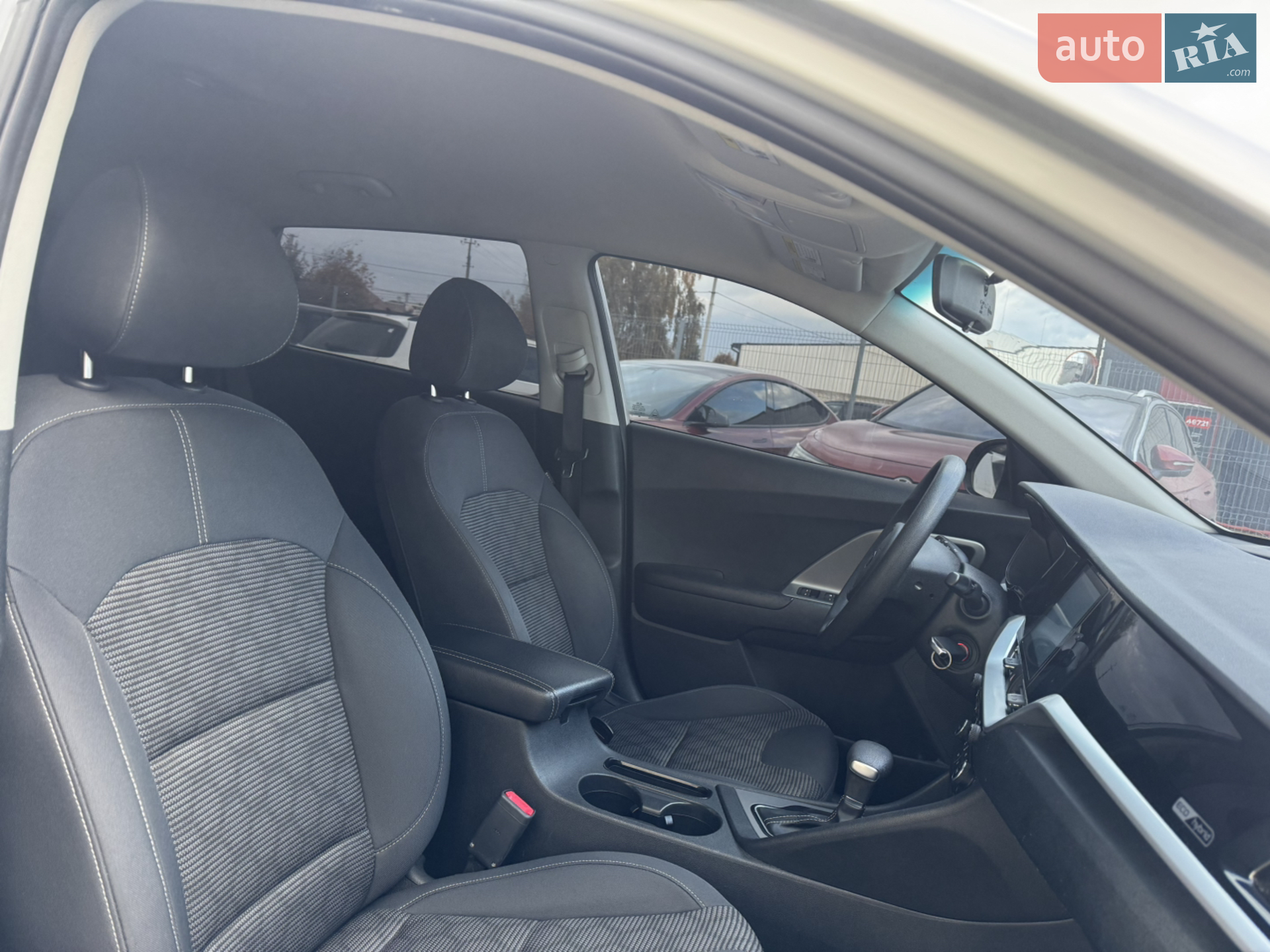 2020 Kia Niro - мініатюра 23