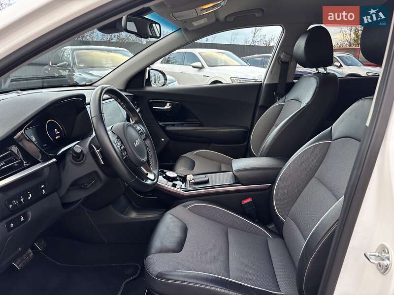 Позашляховик / Кросовер Kia Niro 2021 в Львові фото 42 Позашляховик / Кросовер Kia Niro 2021 в Львові