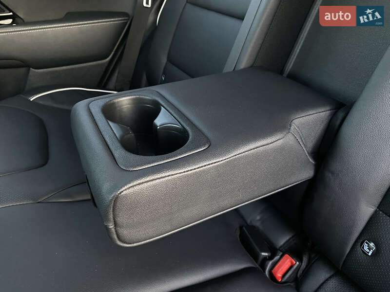 Внедорожник / Кроссовер Kia Niro 2020 в Львове фото 92 Внедорожник / Кроссовер Kia Niro 2020 в Львове